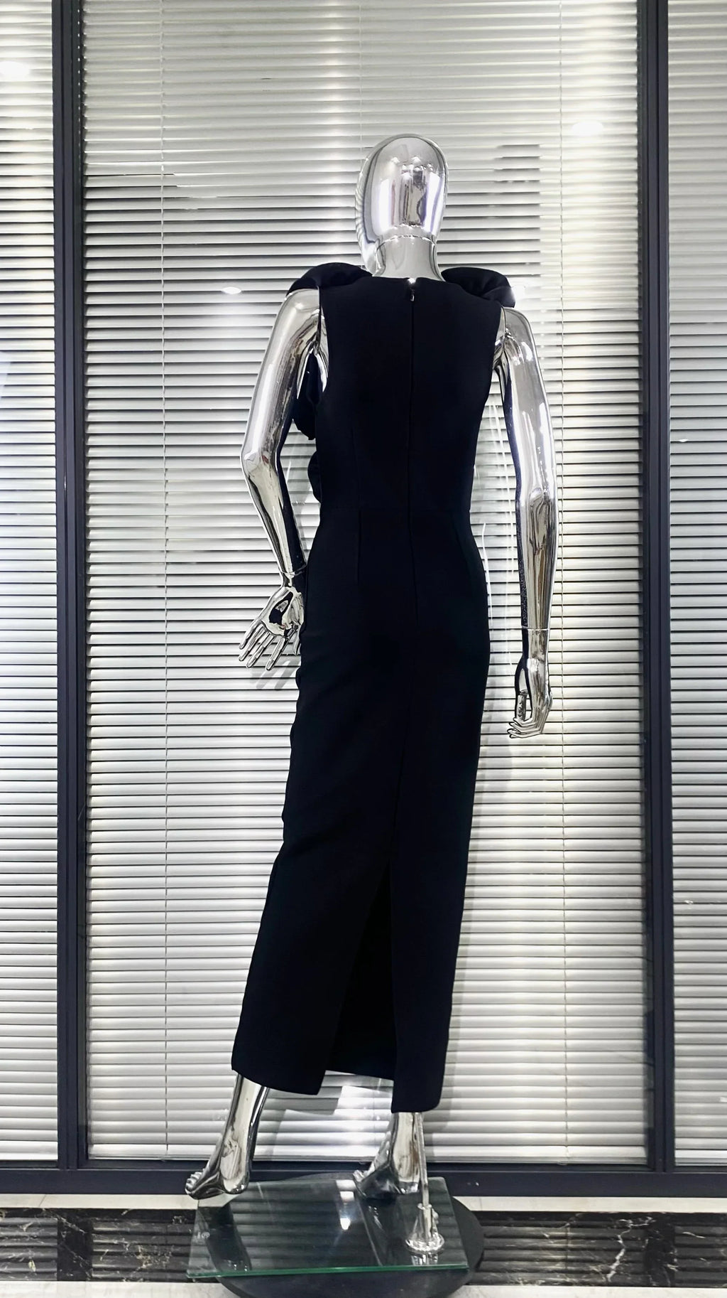 Black Color Women Sexy Backless Halter Off the Shoulder Bodycon Long Bandage Dress Florals Celebrate Nightclub Party Outfit
