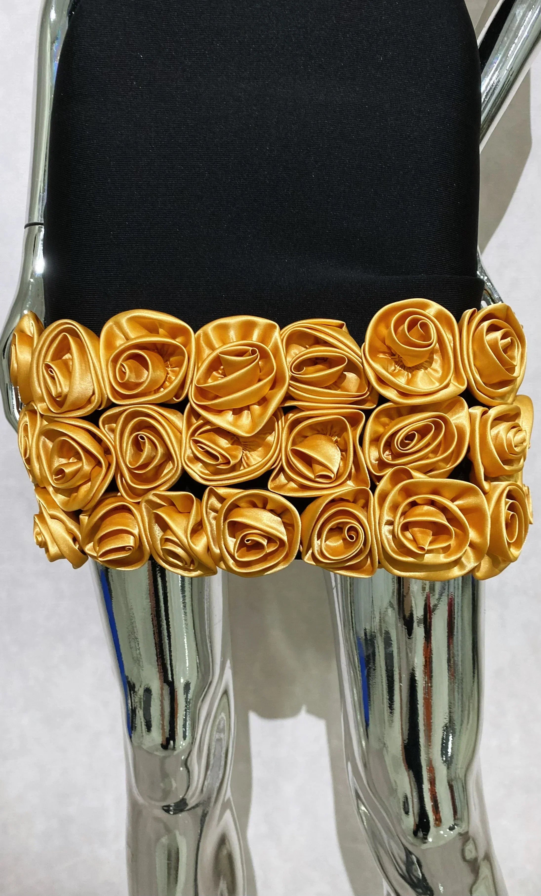 Golden Flowers Strapless Black Bandage Mini Dress Graceful Woman Evening Party Dress Celebrity Birthday Outfit