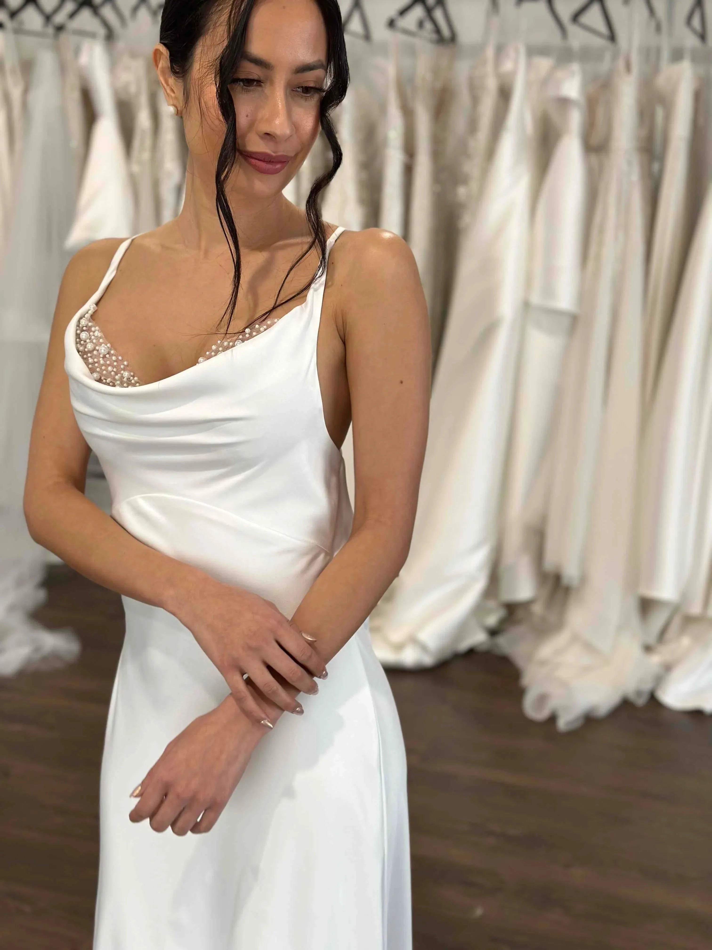 Pearl beaded lace detail with Adjustable straps Bridal Gown Vestido De Novia Satin Skirt Bow Wedding Dress Court Train Dress
