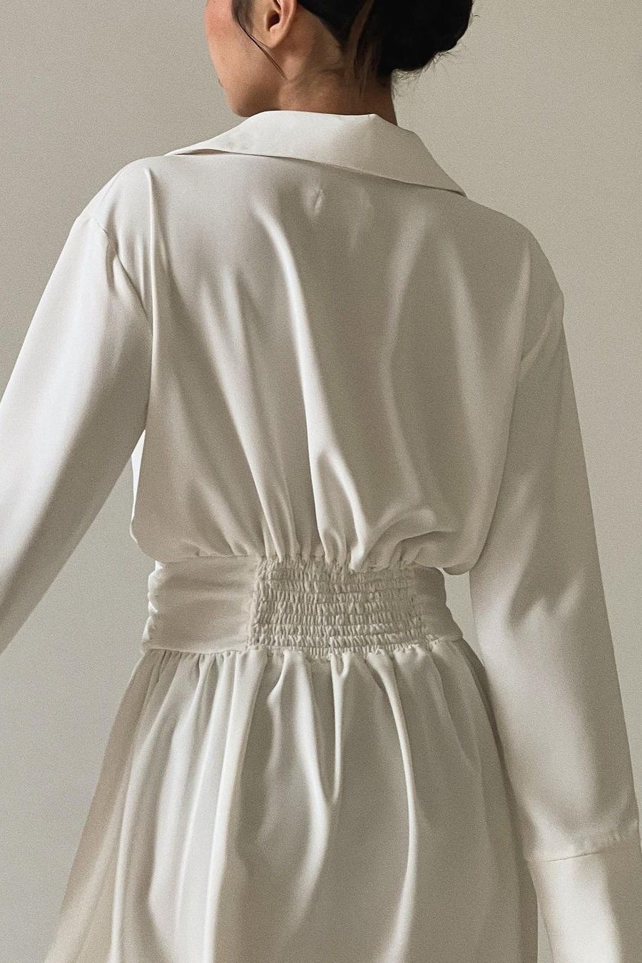 V Neck Ruched Long Sleeve Midi Dress