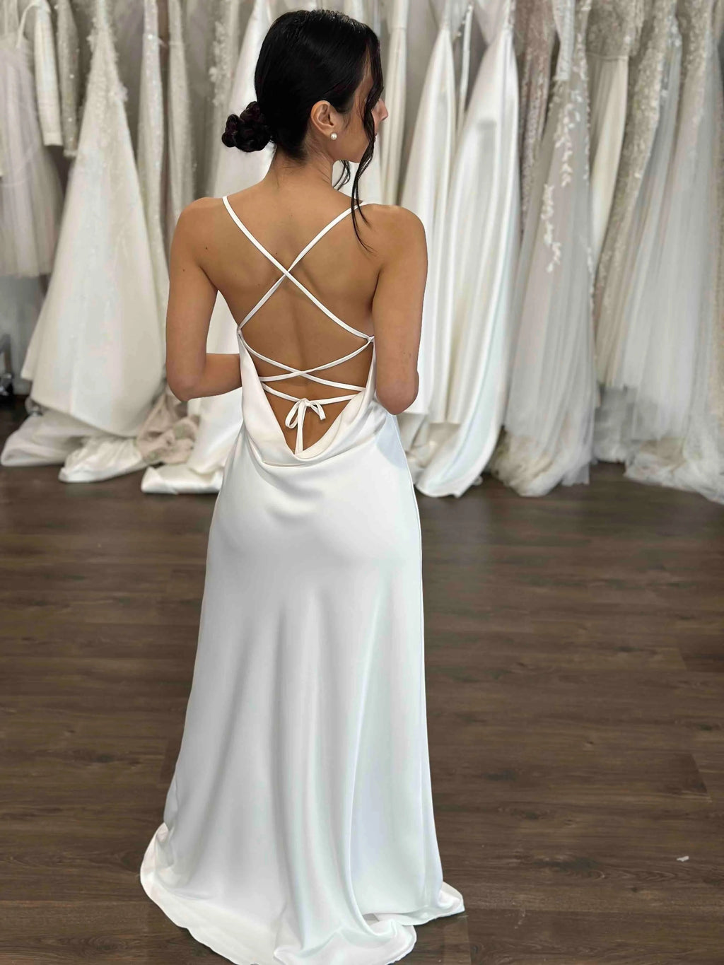 Pearl beaded lace detail with Adjustable straps Bridal Gown Vestido De Novia Satin Skirt Bow Wedding Dress Court Train Dress