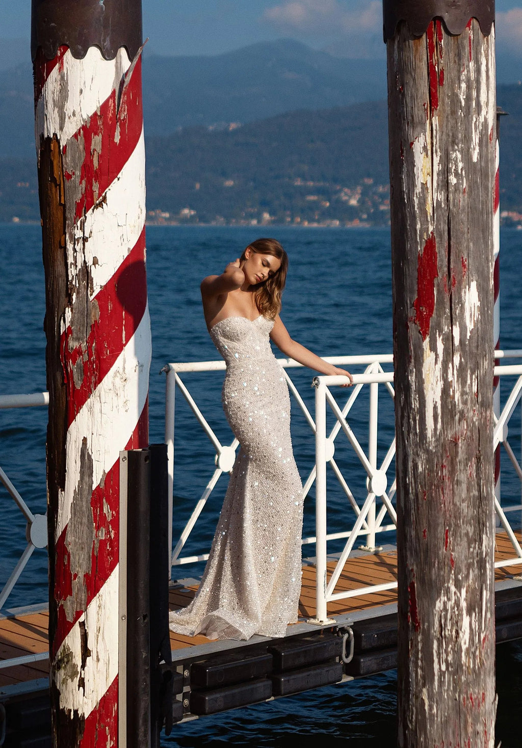 Off the Shoulder Sweetheart Wedding Dresses for Women Sequin Shiny Wedding Gowns Mermaid Court Bridal Gown