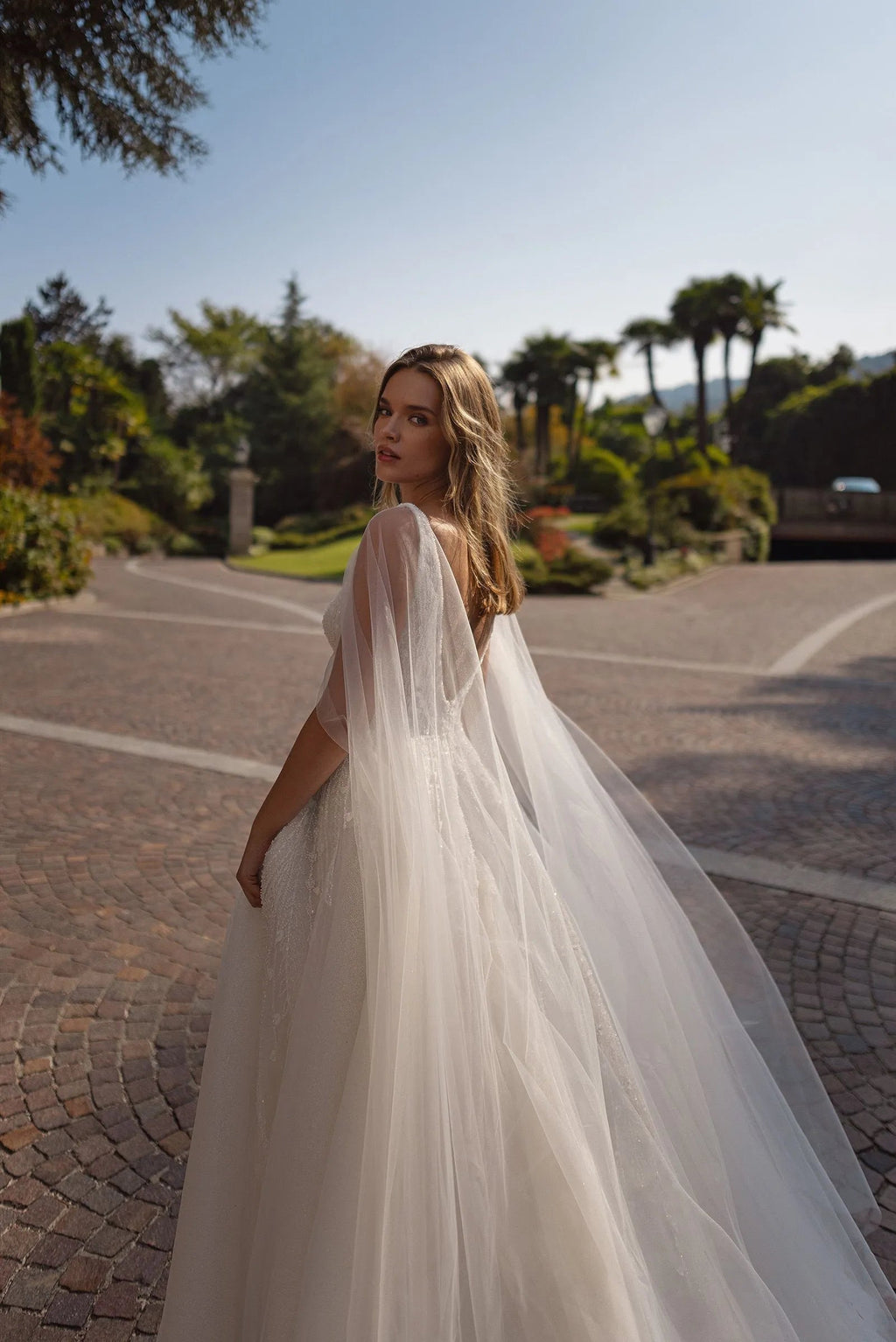 Wedding Dresses for Women Backless Sleeveless Deep V Neck Tulle with Appliques