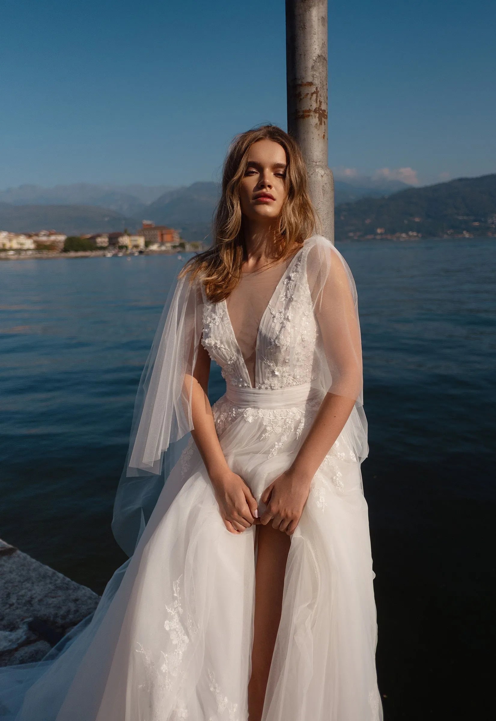 Classic Cloak Wedding Gown for Women V-neck Sleeveless Appliques Backless