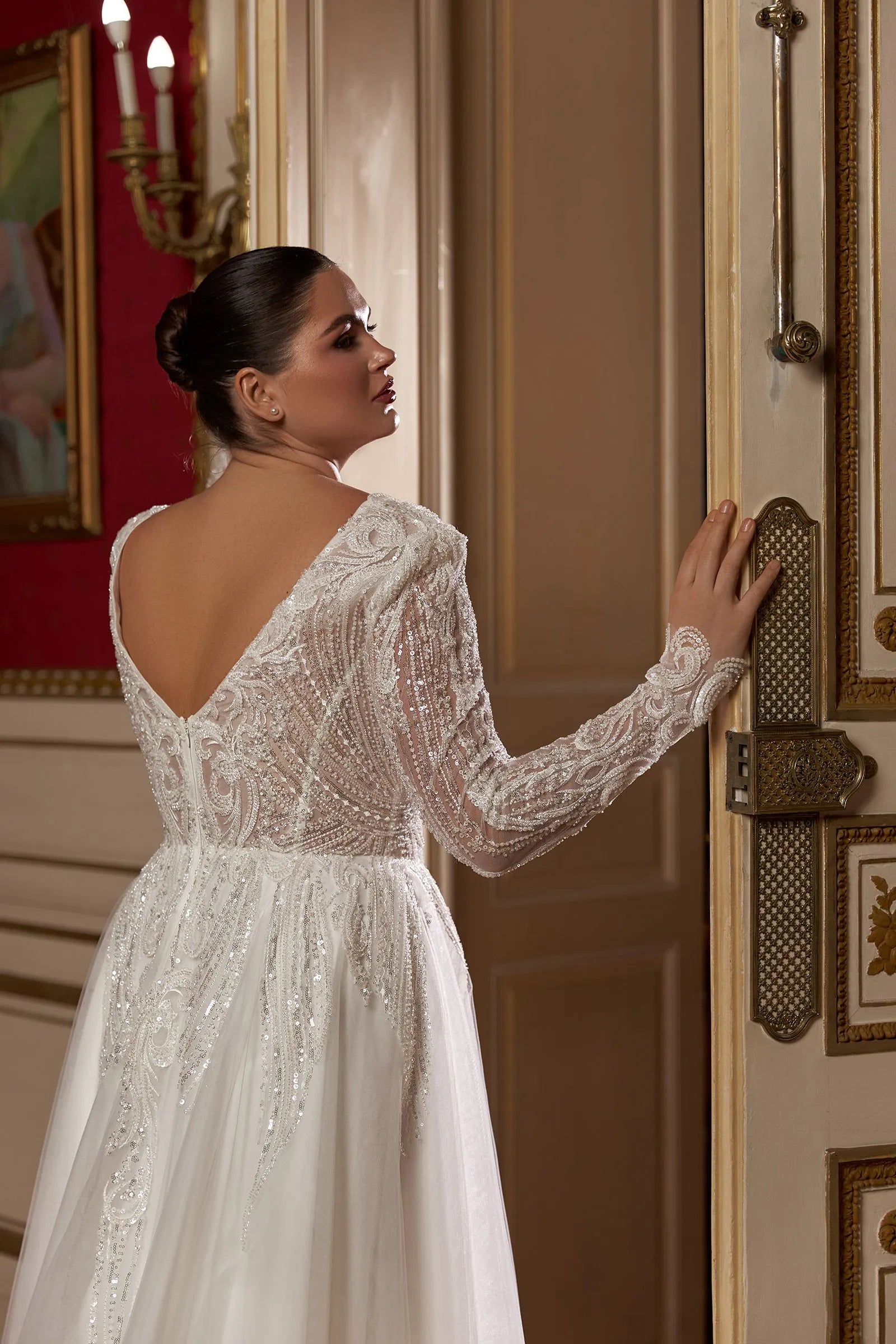 Luxury A Line Wedding Dress White Color With Sexy V Neckline Full Sleeve Bridal Dress Backless