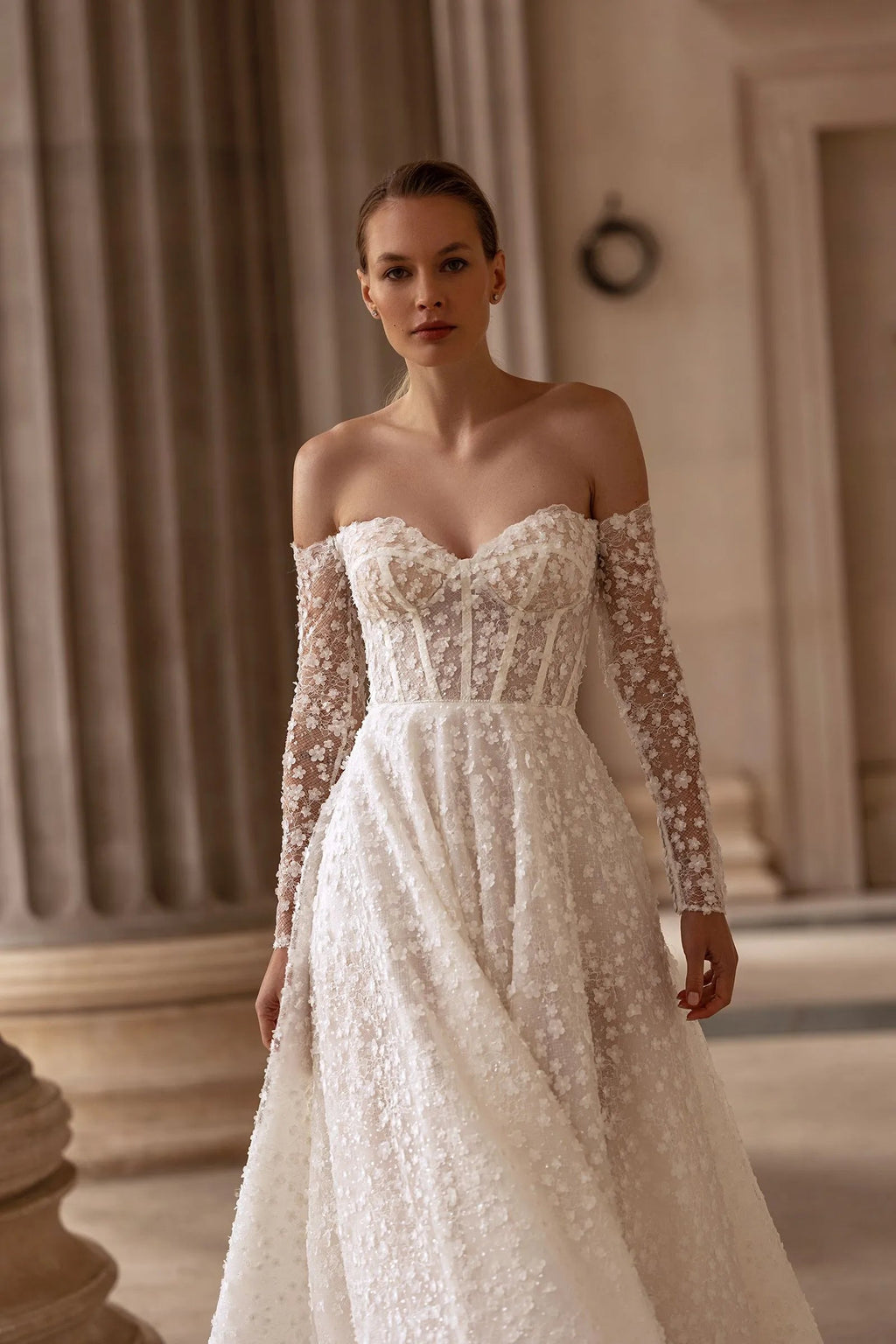 Romantic Wedding Dresses for Women Appliques Lace Sweetheart Full Sleeves Draped Zipper Robe De Mariée