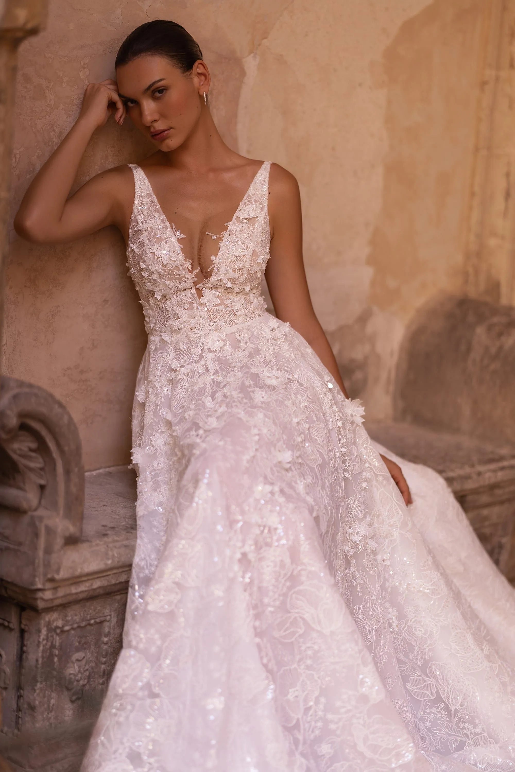 Trendy Backless Wedding Gowns for Women V Neck Sweep Train Lace Appliques A-line