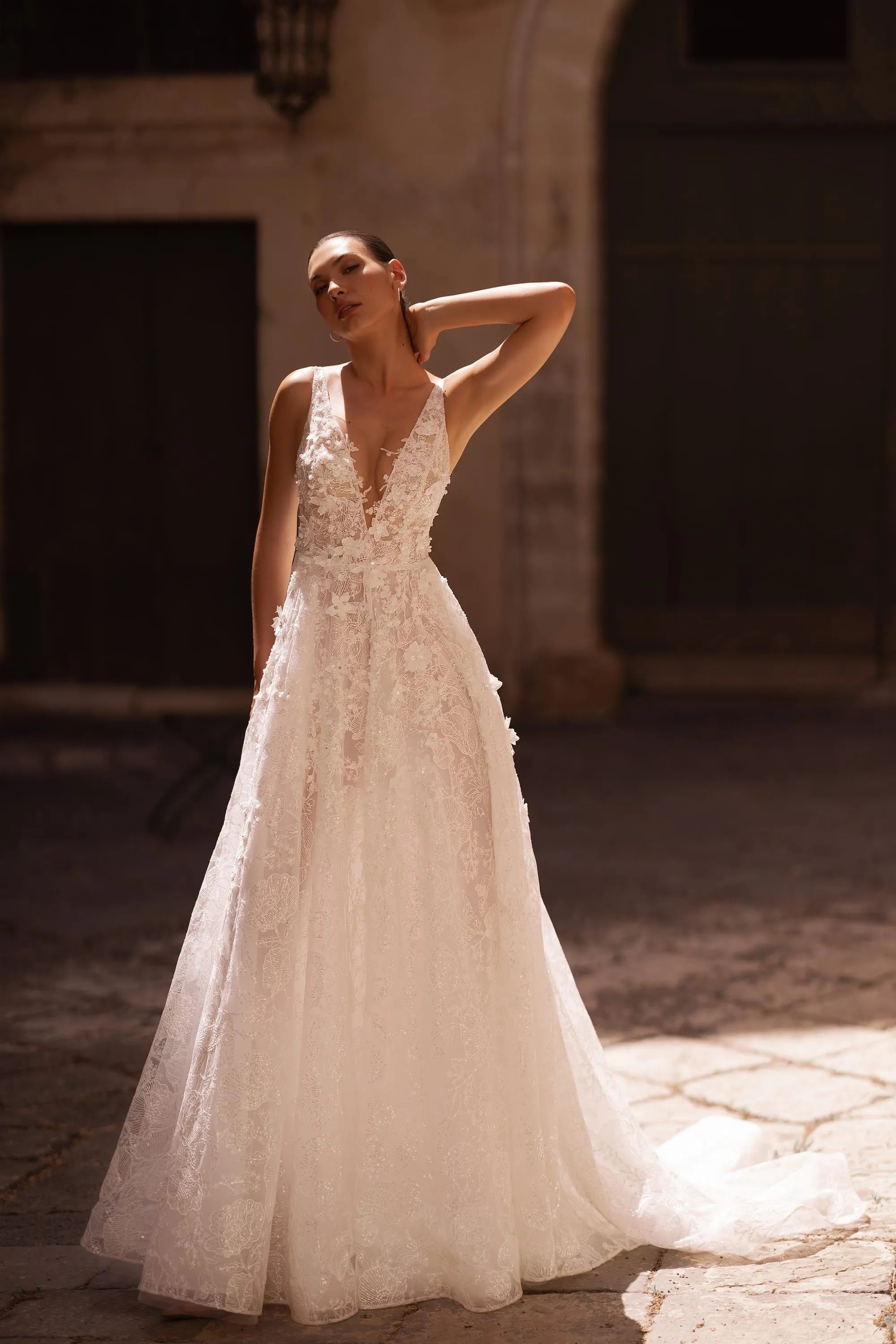 Trendy Backless Wedding Gowns for Women V Neck Sweep Train Lace Appliques A-line