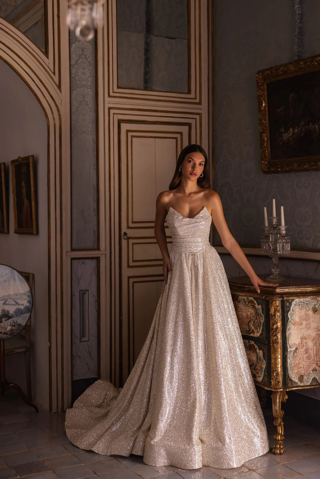Shining Strapless A-line Wedding Dress Gorgeous Tulle Princess Glittering Zipper Back Bridal Party