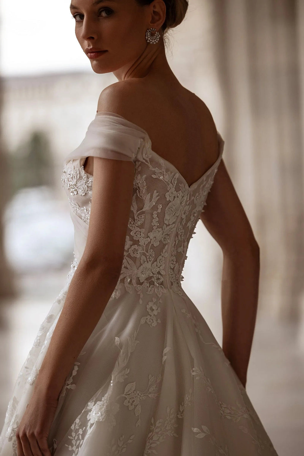 Classic Wedding Gown For Women Appliques Off the Shoulder Floor Length Zipper Draped Vestidos De Novia