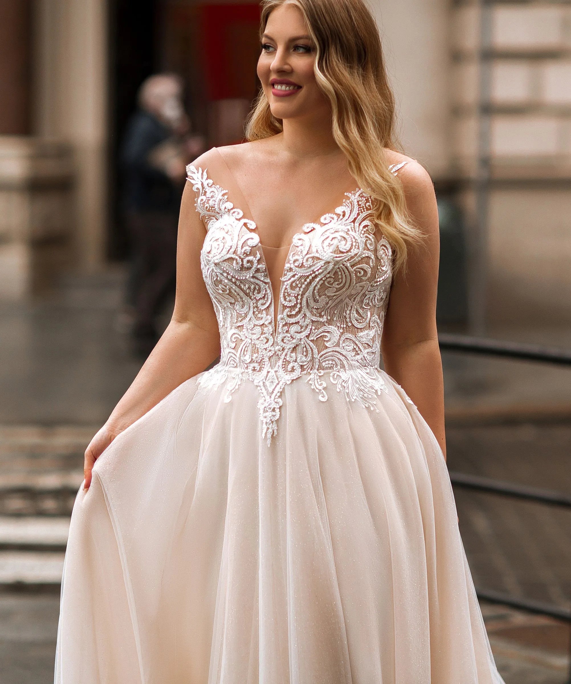 Classic Tulle Wedding Dresses V Neck Sleeveless Bride Gowns Lace Applique Floor Length A-Line Vestidos De Novia