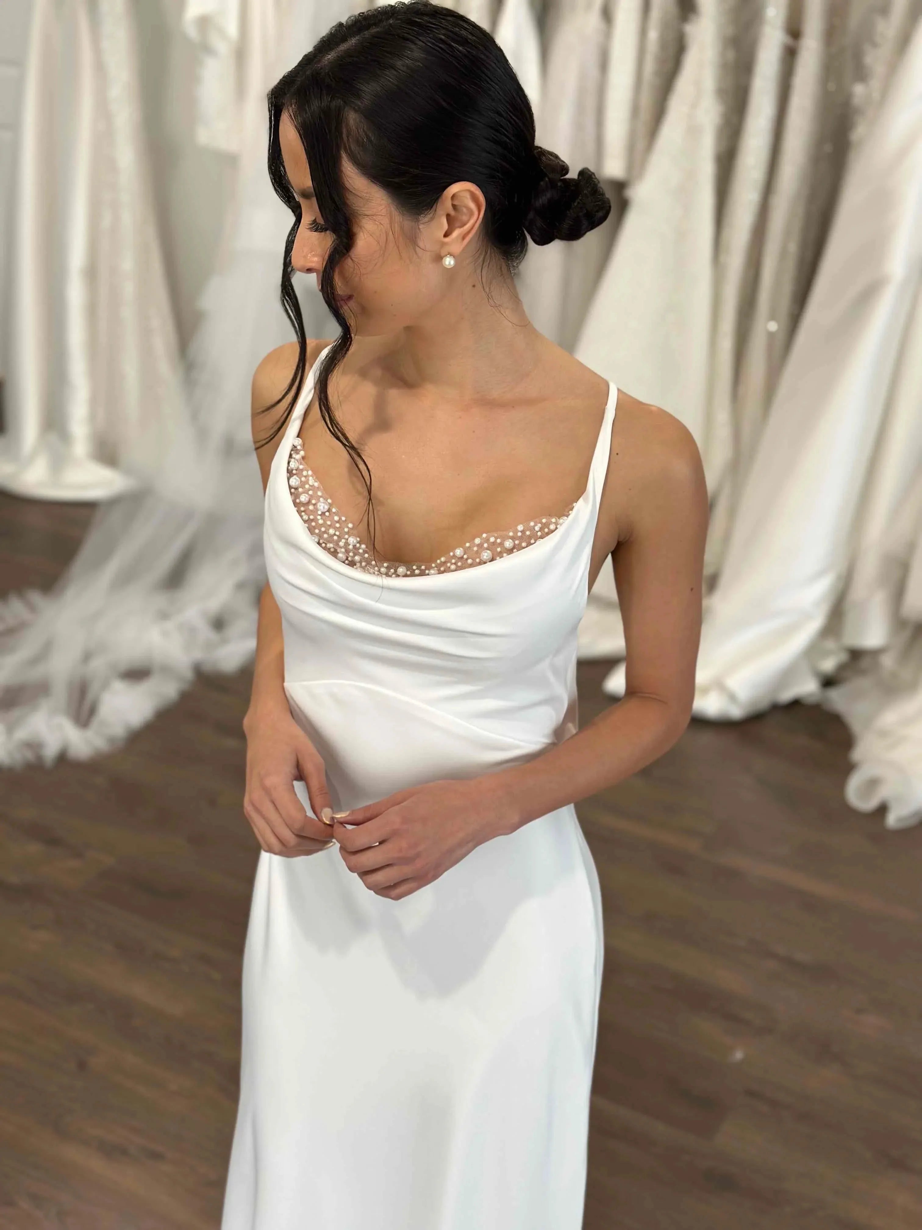 Pearl beaded lace detail with Adjustable straps Bridal Gown Vestido De Novia Satin Skirt Bow Wedding Dress Court Train Dress